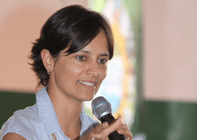 Mirian Vilela speaking